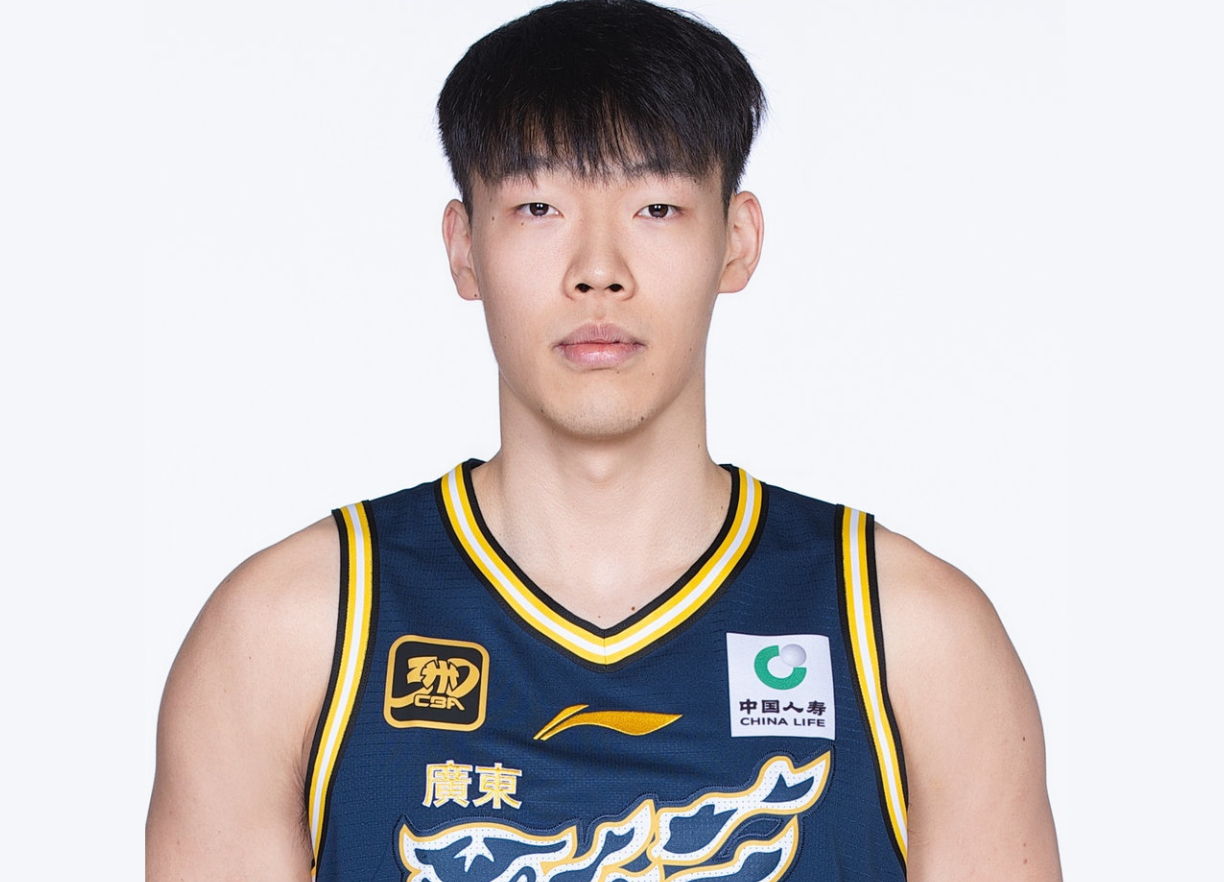 还是新疆, img, 在保持紧咬