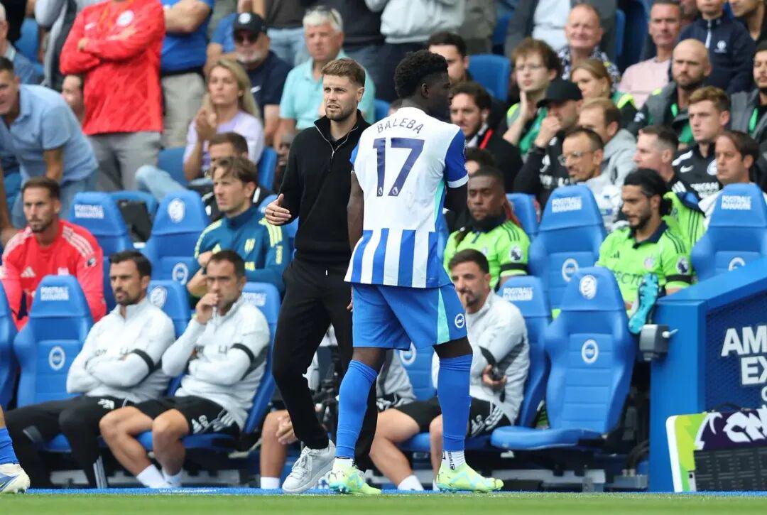 阿莫林, 困扰, dingy